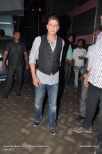 Shahrukh Khan snapped post Chennai Express screening in Mehboob, Mumbai on 7th Aug 2013 (12).JPG